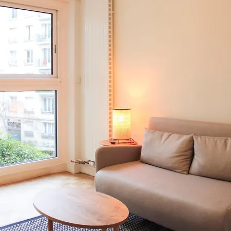 Apartment Renovated Studio - Near Place De La Nation Paris